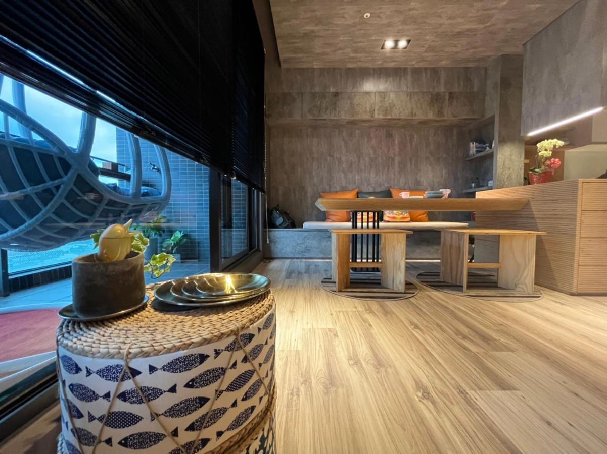 Апартаменты Toucheng Happyhouse頭城黑皮家 附早餐 Экстерьер фото