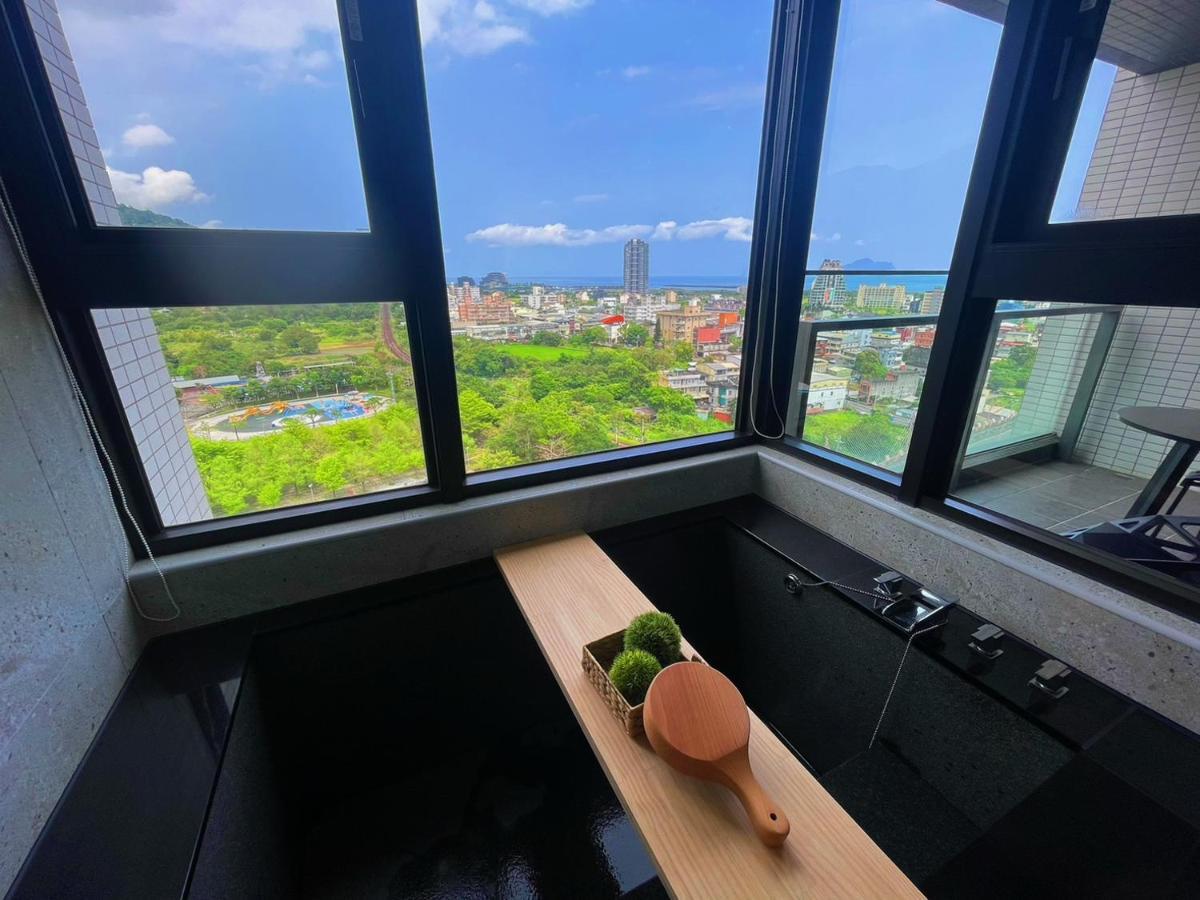 Апартаменты Toucheng Happyhouse頭城黑皮家 附早餐 Экстерьер фото