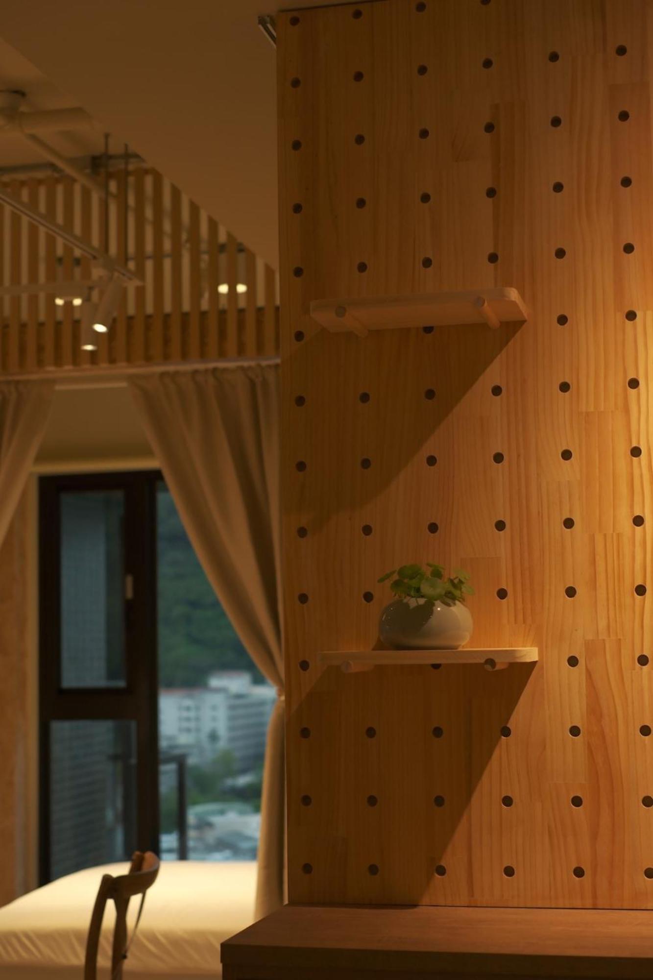 Апартаменты Toucheng Happyhouse頭城黑皮家 附早餐 Экстерьер фото